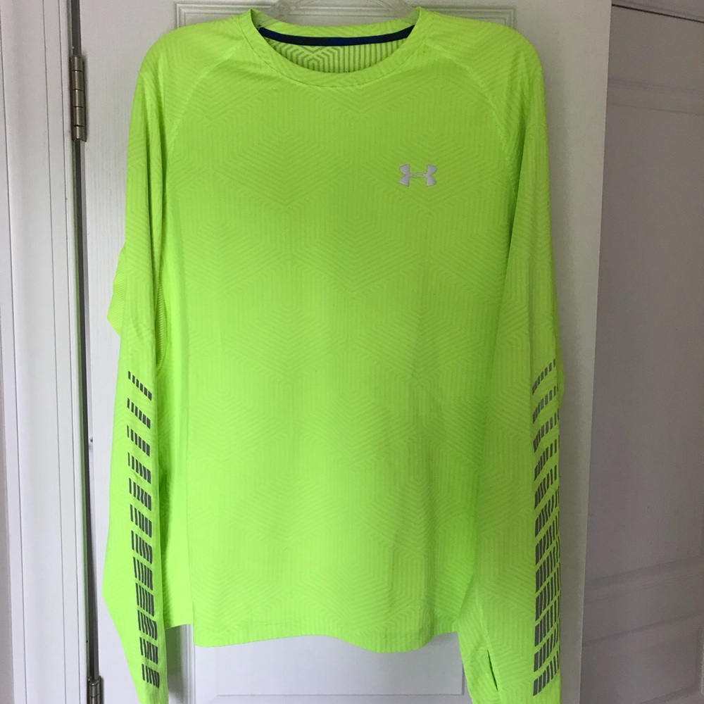 Under Armour Cold Gear Men’s Large Top